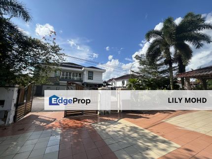 2 Storey Bungalow Taman Universiti Jln Kebangsaan, Johor, Skudai