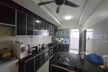 DOUBLE STOREY TERRACE HOUSE - BANDAR TIRAM