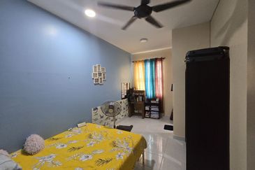 DOUBLE STOREY TERRACE HOUSE - BANDAR TIRAM