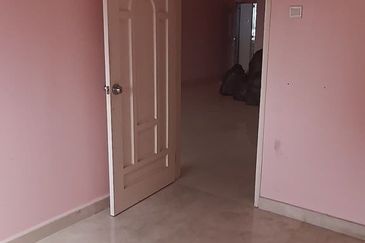 Condo AMADESA Desa Petaling