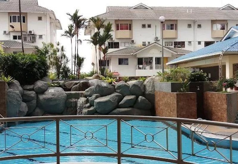 Condo AMADESA Desa Petaling