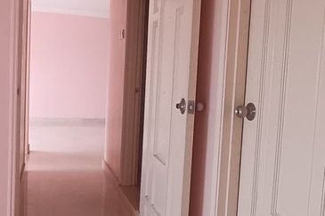 Condo AMADESA Desa Petaling