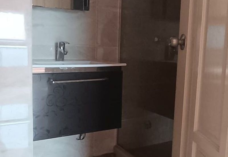 Condo AMADESA Desa Petaling