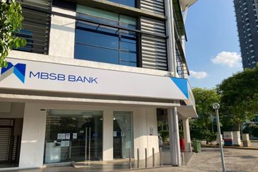 SOUTHKEY 3 STOREY SHOPLOT BLOCK D