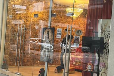 SOUTHKEY 3 STOREY SHOPLOT BLOCK D