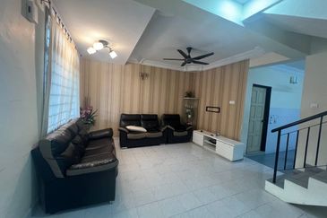 Terrace House - Taman Puteri Wangsa, Ulu Tiram