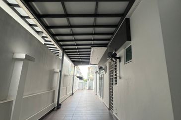 Double Storey Cluster | Taman Seri Austin
