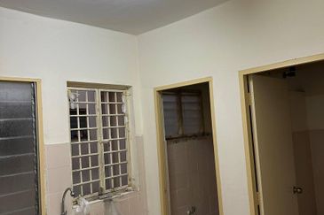 Apartment Kemuning, Taman Bunga Raya