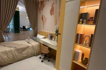 Service Apartment in Kota Iskandar Freehold 