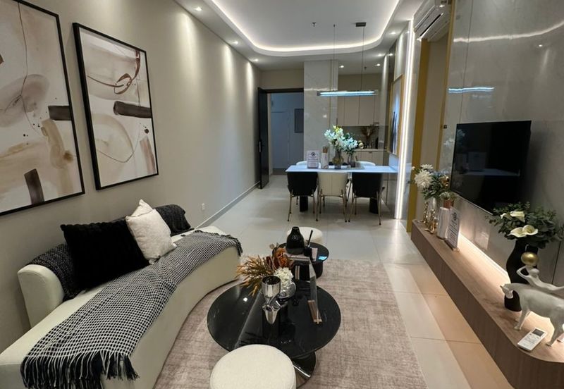 Service Apartment in Kota Iskandar Freehold 