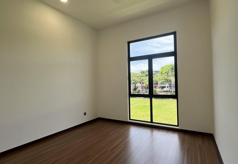 The Straits View Residences