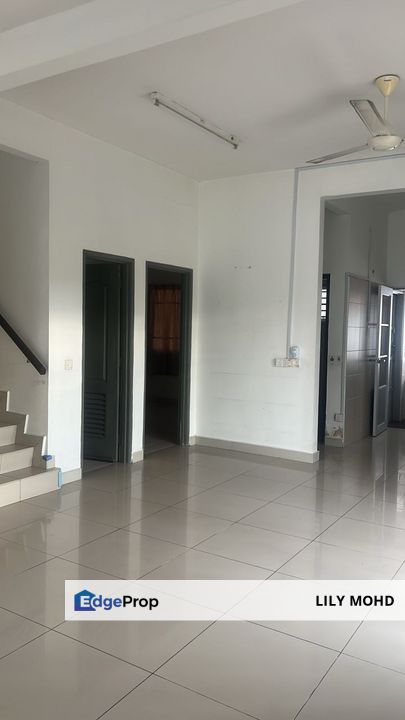 Taman Bukit Bayu Senai Corner 2 Tingkat Untuk Sewa, Johor, Senai