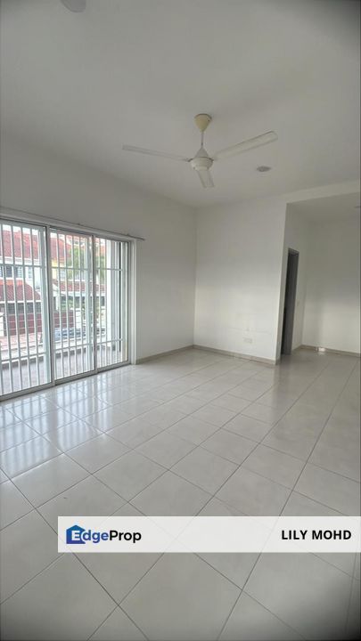 Taman Bukit Bayu Senai Corner 2 Tingkat Untuk Sewa, Johor, Senai