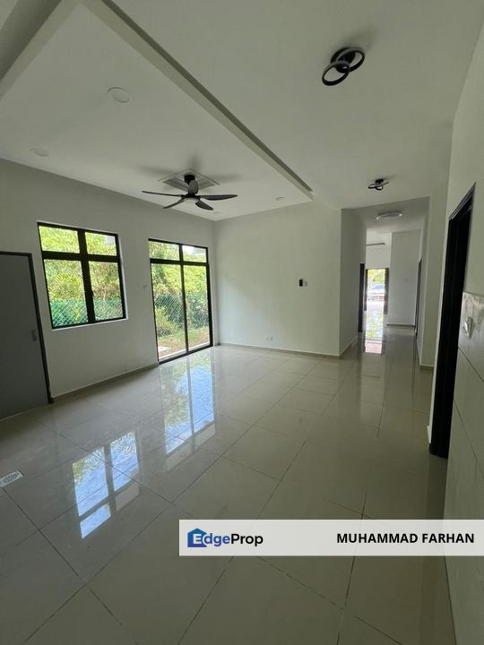 SEMI-D KLUSTER SETINGKAT TAMAN PENGKALAN MINYAK DAMAI, AYER MOLEK MELAKA UNTUK DIJUAL, Melaka, Melaka Tengah