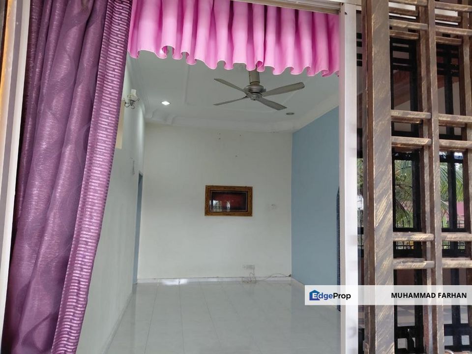 TERES SETINGKAT TAMAN SERULING, BULOH KASAP, SEGAMAT JOHOR, Johor, Segamat