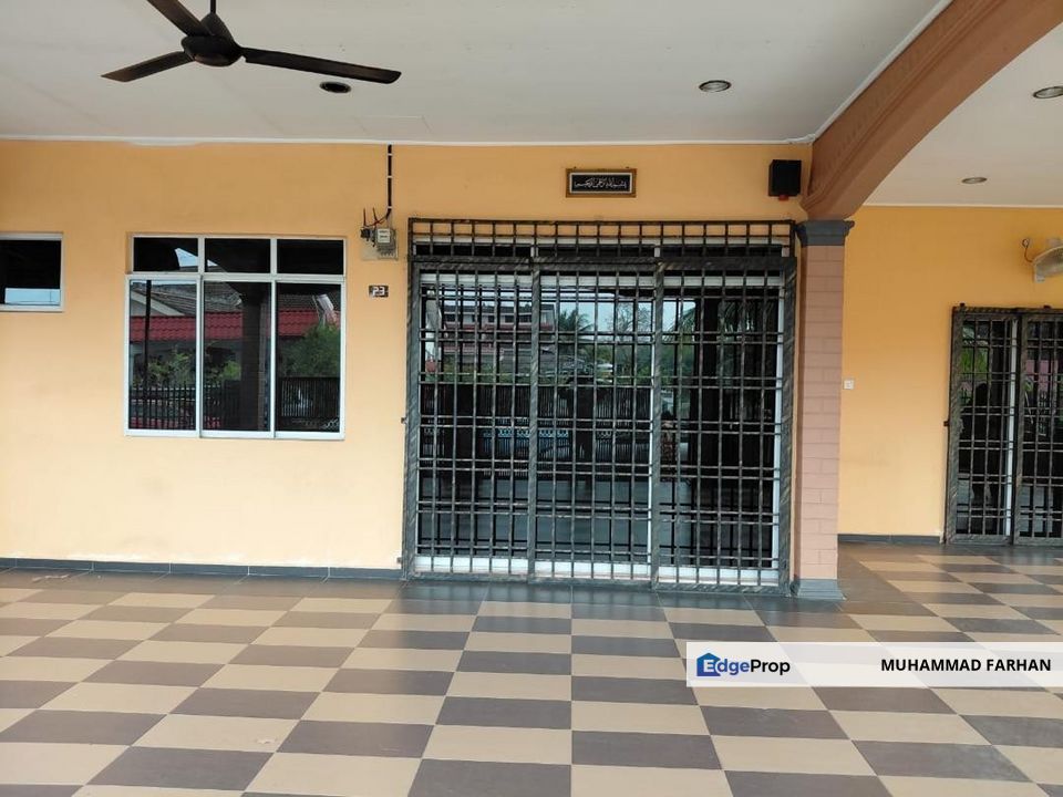 TERES SETINGKAT TAMAN SERULING, BULOH KASAP, SEGAMAT JOHOR, Johor, Segamat