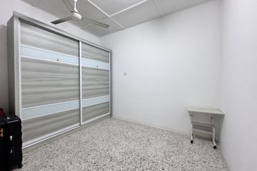 Jalan Imam Abdul Abdul Aziz 5 Kapar, Klang Terrace 