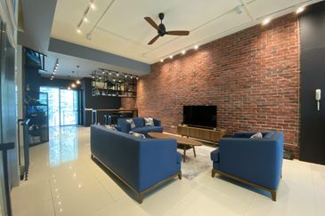 Duta Villa, Setia Alam