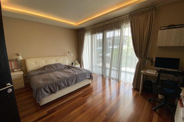 Duta Villa, Setia Alam