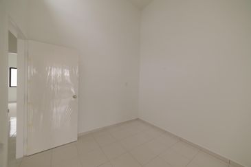 Jalan Setia Permai U13/42M