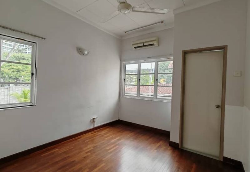 Mutiara Damansara Corner House