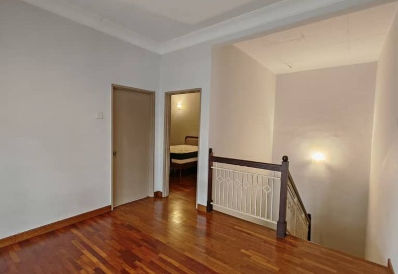 Mutiara Damansara Corner House