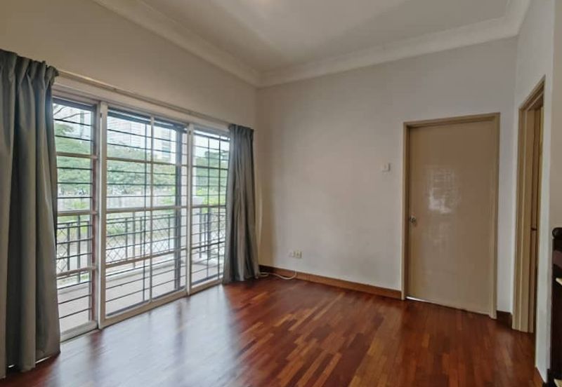 Mutiara Damansara Corner House