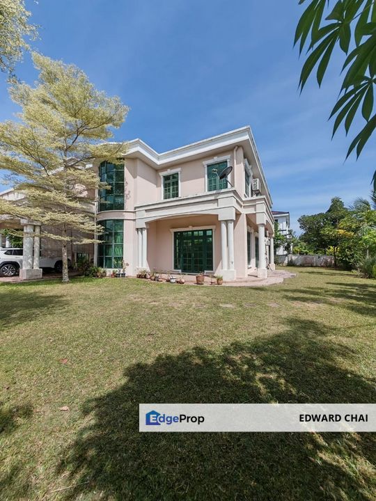 Well Maintained Corner Bunglow Lot, Selangor, Sepang