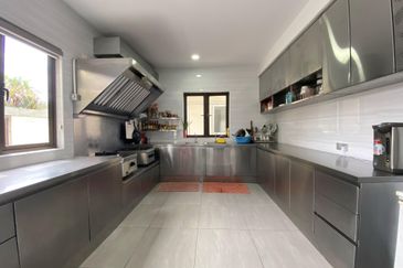 𝗟𝗼𝗰𝗸 𝗦𝘁𝗼𝗰𝗸 & 𝗕𝗮𝗿𝗿𝗲𝗹 - Tip top condition