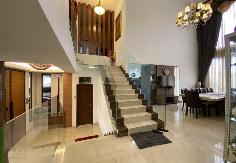 𝗟𝗼𝗰𝗸 𝗦𝘁𝗼𝗰𝗸 & 𝗕𝗮𝗿𝗿𝗲𝗹 - Tip top condition