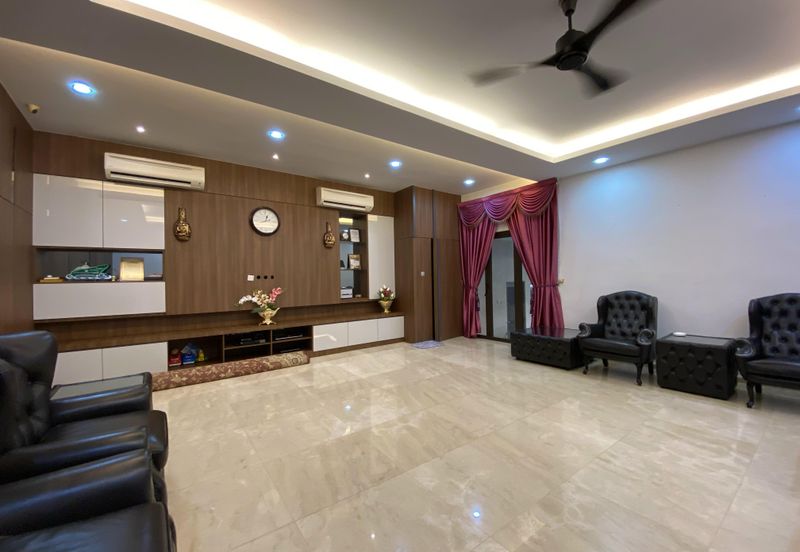 𝗟𝗼𝗰𝗸 𝗦𝘁𝗼𝗰𝗸 & 𝗕𝗮𝗿𝗿𝗲𝗹 - Tip top condition