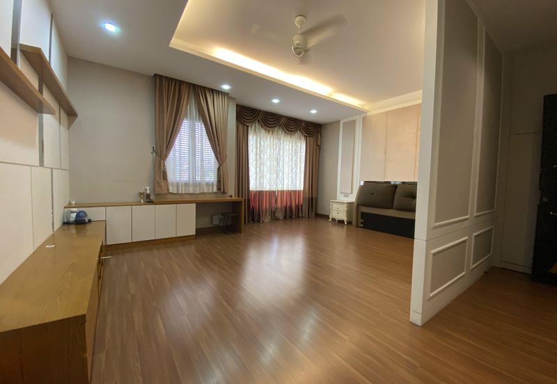 𝗟𝗼𝗰𝗸 𝗦𝘁𝗼𝗰𝗸 & 𝗕𝗮𝗿𝗿𝗲𝗹 - Tip top condition