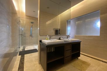 𝗟𝗼𝗰𝗸 𝗦𝘁𝗼𝗰𝗸 & 𝗕𝗮𝗿𝗿𝗲𝗹 - Tip top condition