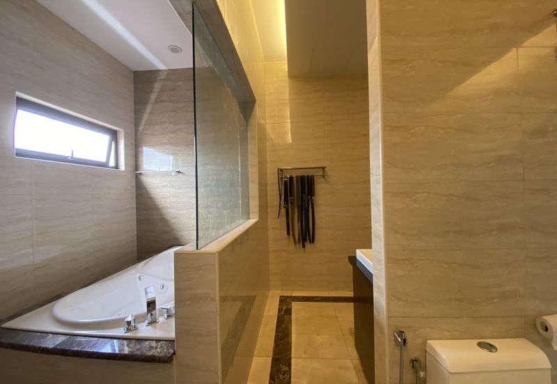 𝗟𝗼𝗰𝗸 𝗦𝘁𝗼𝗰𝗸 & 𝗕𝗮𝗿𝗿𝗲𝗹 - Tip top condition