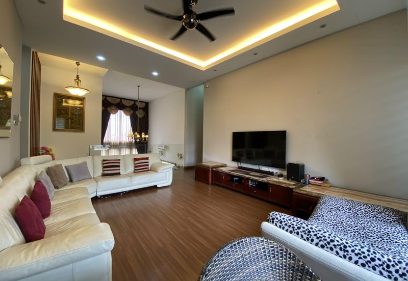 𝗟𝗼𝗰𝗸 𝗦𝘁𝗼𝗰𝗸 & 𝗕𝗮𝗿𝗿𝗲𝗹 - Tip top condition