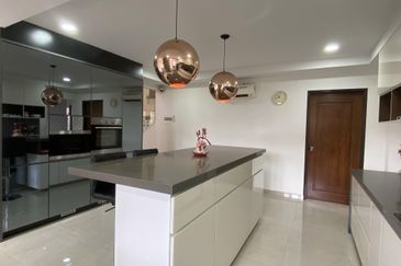 𝗟𝗼𝗰𝗸 𝗦𝘁𝗼𝗰𝗸 & 𝗕𝗮𝗿𝗿𝗲𝗹 - Tip top condition