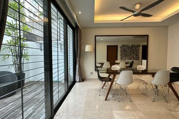 Taman Desa, KL - A Rebuilt House That Steals Hearts