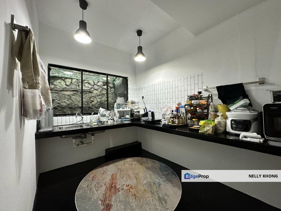 Silent Oasis: Peaceful Residential Enclave Amidst Abundant Greenery, Kuala Lumpur, Damansara