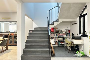 Jalan Taman Bukit Desa