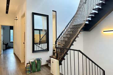 Jalan Taman Bukit Desa