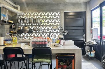 Jalan Taman Bukit Desa