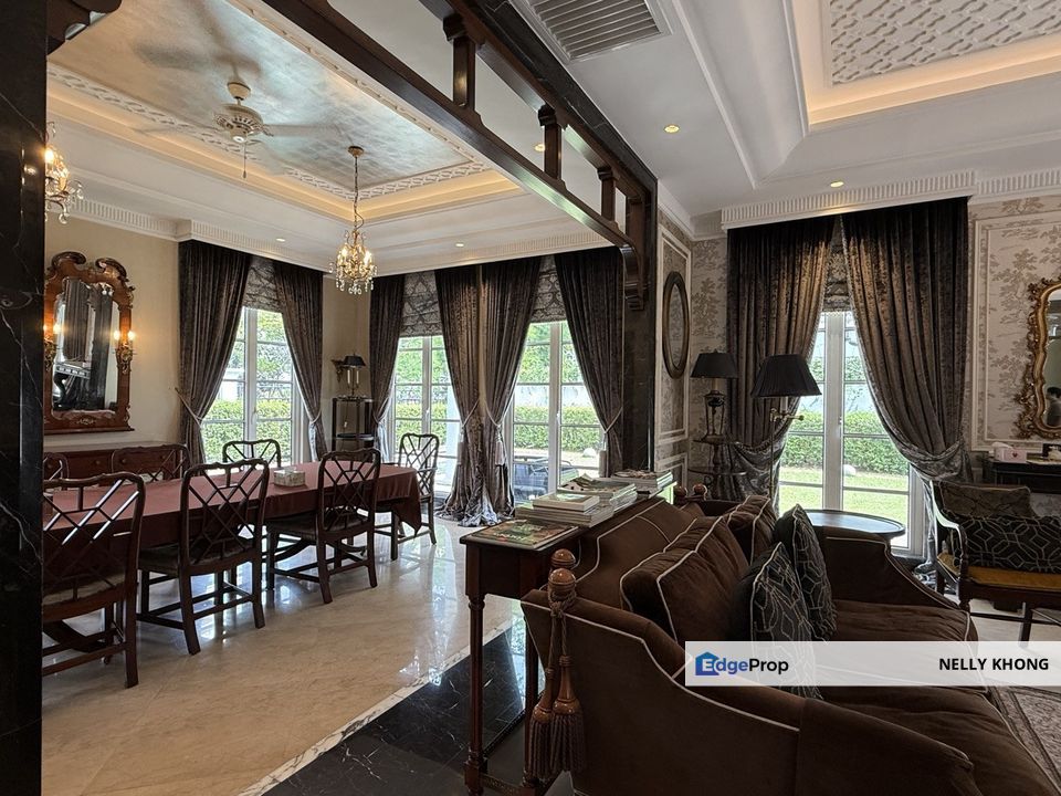 Beautifully fully furnished with 𝗽𝗿𝗲𝗺𝗶𝘂𝗺 𝗶𝗺𝗽𝗼𝗿𝘁𝗲𝗱 𝗽𝗶𝗲𝗰𝗲𝘀, Kuala Lumpur, Damansara