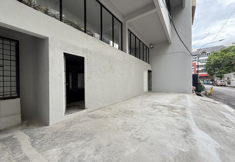 Exclusive: Refurbished Adjoining Shoplots. Full Block Available