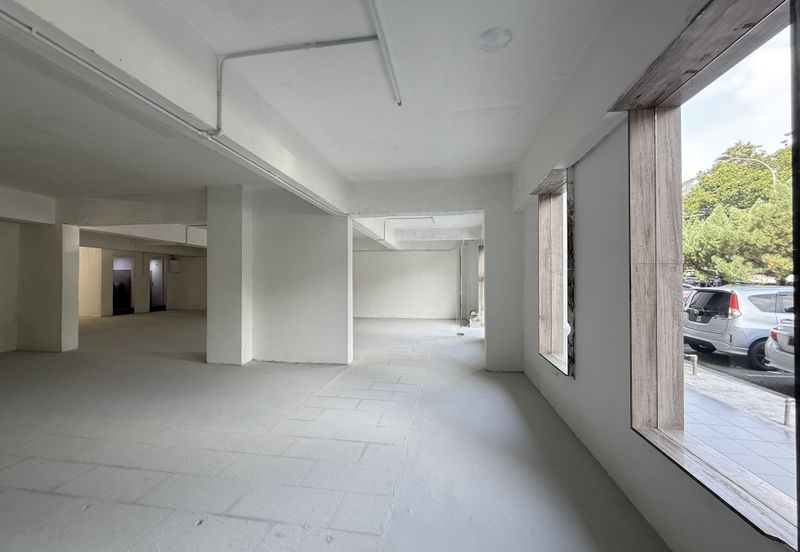 Exclusive: Refurbished Adjoining Shoplots. Full Block Available