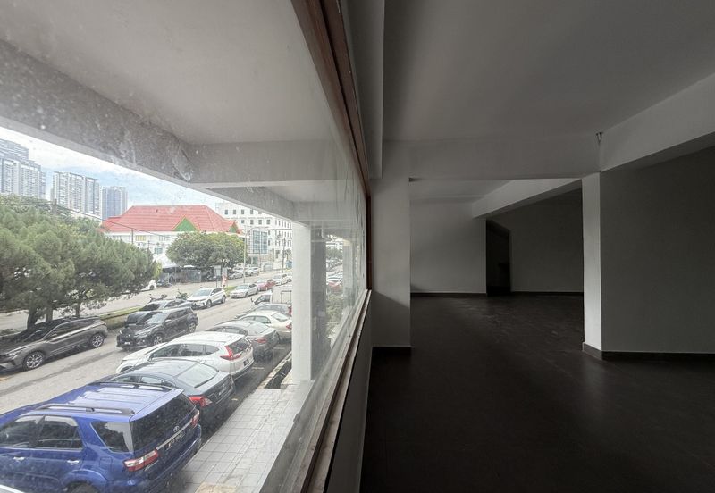 Exclusive: Refurbished Adjoining Shoplots. Full Block Available