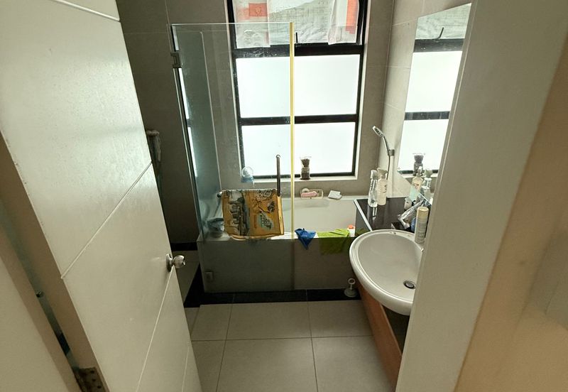 Papillon Desahill Condominium