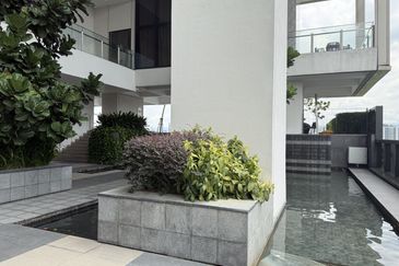 Pavilion Embassy Residence