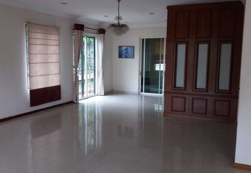 Residency, Kota Damansara