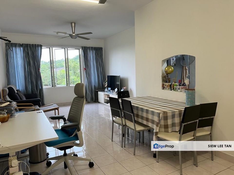 De Rozelle Kota Damansara condo for sale 1 c/park, Selangor, Kota Damansara