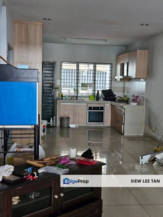 Chestwood Terrace I, Kayu Ara, Bandar Utama, 1.5 sty townhouse for sale guarded lower unit RM690K, Selangor, Kayu Ara